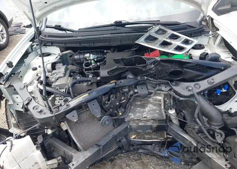 2015 Nissan Rogue Select S z USA, uszkodzony, nr VIN JN8AS5MTXFW654272